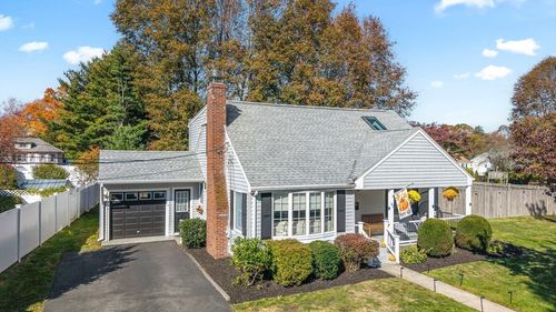 33 Ritchie Rd, Lynn, MA, 01904-1123 | Card Image