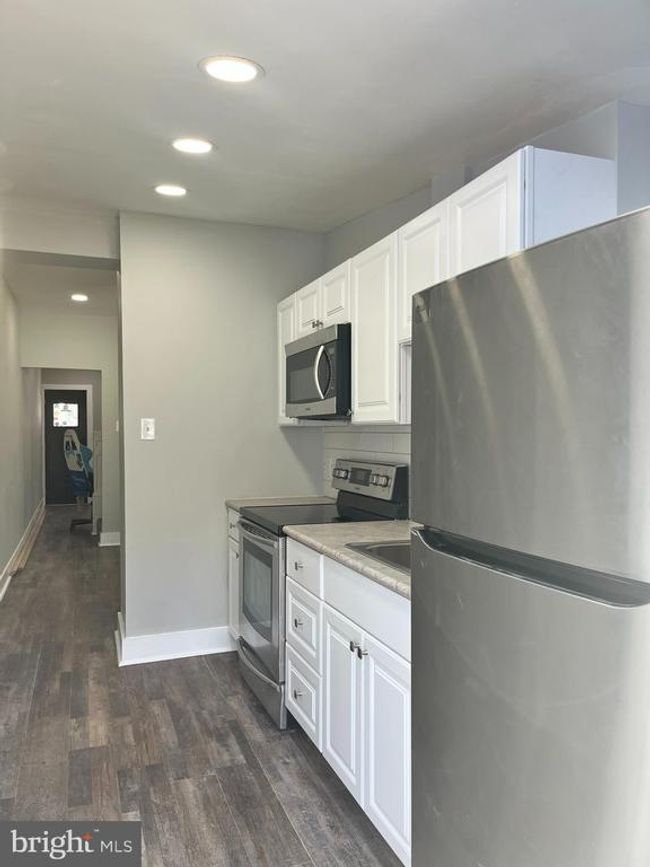 209 Lexington Ave, Townhouse with 3 bedrooms, 1 bathrooms and null parking in CRUM LYNNE PA | Image 5