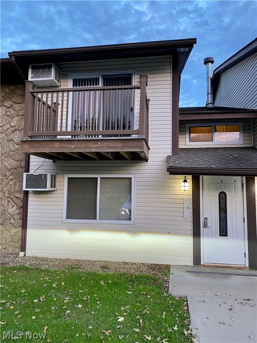 1-3695 Indian Run Dr, Canfield, OH, 44406-9557 | Card Image