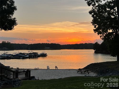 unit-g-13820 Queens Harbor Rd, Charlotte, NC, 28278-7318 | Card Image