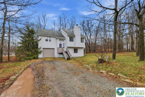 186 Thornapple Ln, Coolbaugh Twp, PA, 18466-8181 | Card Image