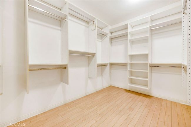 Closet | Image 21