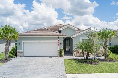 2438 Orchard St, NAPLES, FL, 34120-5646 | Card Image