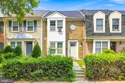 8609 Hawk Run Ter, MONTGOMERY VILLAGE, MD, 20886-4372 | Card Image