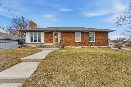 95 West St, Trenton, ON, K8V2M3 | Card Image