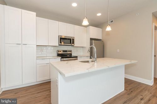 apt-12-2220 W Master St, PHILADELPHIA, PA, 19121-4995 | Card Image