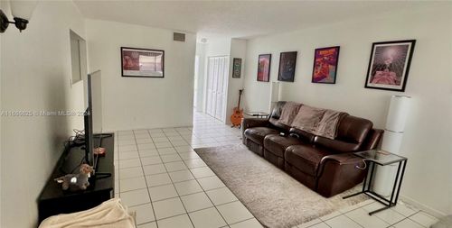 apt-223-500 Ne 2nd St, Dania Beach, FL, 33004-3380 | Card Image