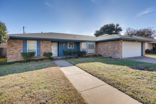 5912 Woodmeadow Dr, Arlington, TX, 76016-4418 | Card Image