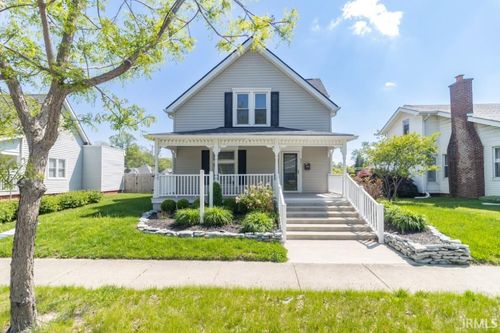 621 N State St, Greenfield, IN, 46140-1403 | Card Image