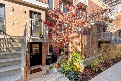 116-11 Ruttan St, Toronto, ON, M6P0A1 | Card Image