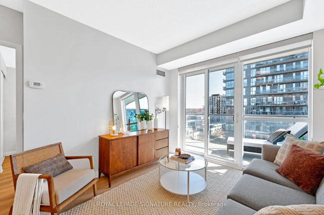 804 - 1 Cole St, Condo with 2 bedrooms, 1 bathrooms and 1 parking in Toronto ON | Image 5