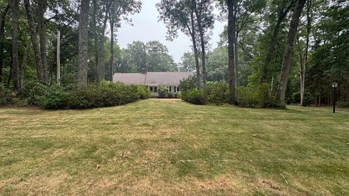 199 Country Dr, Weston, MA, 02493-1137 | Card Image