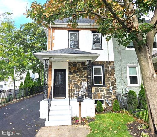249 Highland Ave, WAYNE, PA, 19087-4763 | Card Image