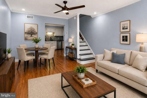 1131 S 7th St, PHILADELPHIA, PA, 19147-4806 | Card Image