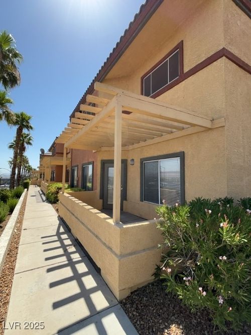 105-4915 E Russell Rd, Las Vegas, NV, 89120-2328 | Card Image