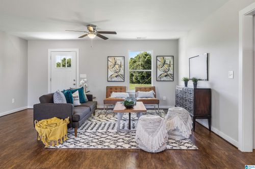 244 Mabelon Ct, HUEYTOWN, AL, 35023-1704 | Card Image