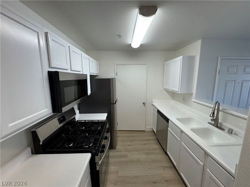 217-950 Seven Hills Dr, Henderson, NV, 89052-4306 | Card Image