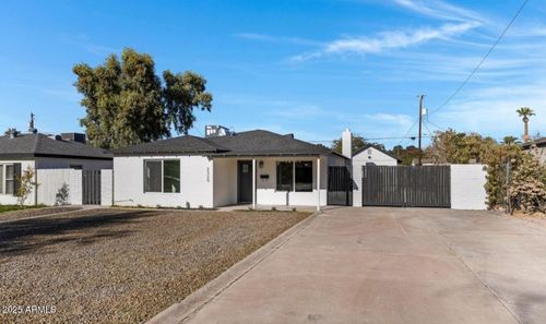 2320 E Whitton Ave, Phoenix, AZ, 85016-6636 | Card Image