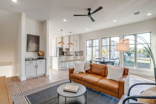 100-2820 Weisenberger St, Fort Worth, TX, 76107-1936 | Card Image