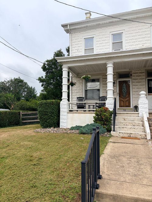 513 Pottstown Avenue, PENNSBURG, PA, 18073 | Card Image