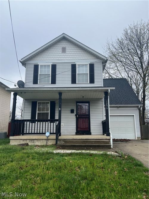 1296 Andrus St, Akron, OH, 44301-1427 | Card Image