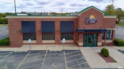 900 Riverside Dr, East Peoria, IL, 61611-7206 | Card Image