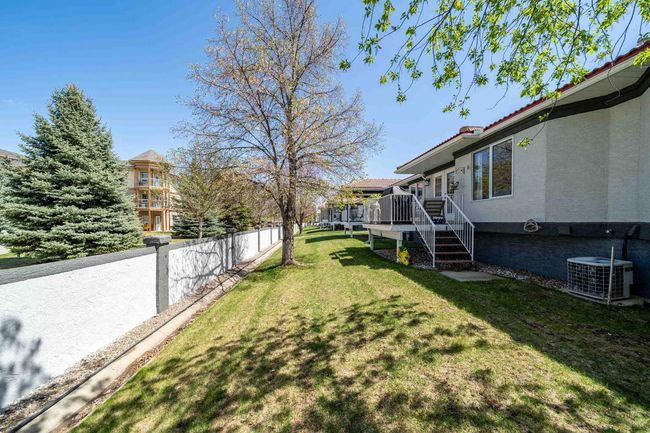74 Park Meadows Lane Se, Townhouse with 3 bedrooms, 3 bathrooms and 3 parking in Medicine Hat AB | Image 46
