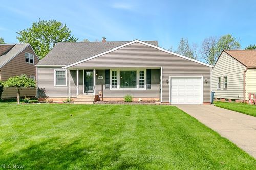 1342 Beaconfield Rd, Lyndhurst, OH, 44124-1329 | Card Image