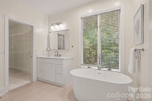 16201 Woolwine Rd, Charlotte, NC, 28278-8806 | Card Image