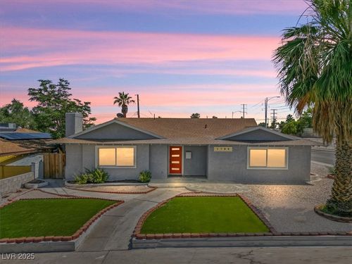 1700 E Oakey Blvd, Las Vegas, NV, 89104-3647 | Card Image