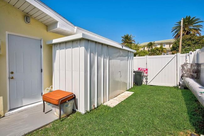 217 Driftwood Ln, House other with 3 bedrooms, 2 bathrooms and null parking in LARGO FL | Image 65