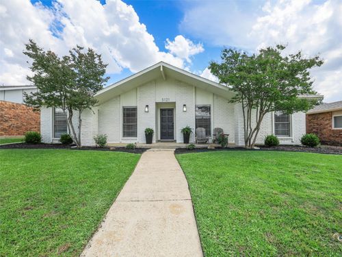 5121 Pruitt Dr, The Colony, TX, 75056-1235 | Card Image