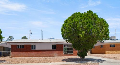 10329 Wilshire Dr, El Paso, TX, 79924-2616 | Card Image