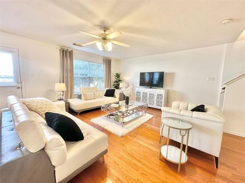 8223 Golf Green Cir, Houston, TX, 77036-4068 | Card Image