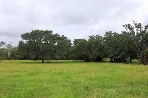 1340 Cr 253, Weimar, TX, 78962 | Card Image
