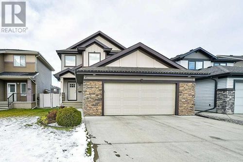 18 Caribou Cres, Red Deer, AB, T4P0T5 | Card Image