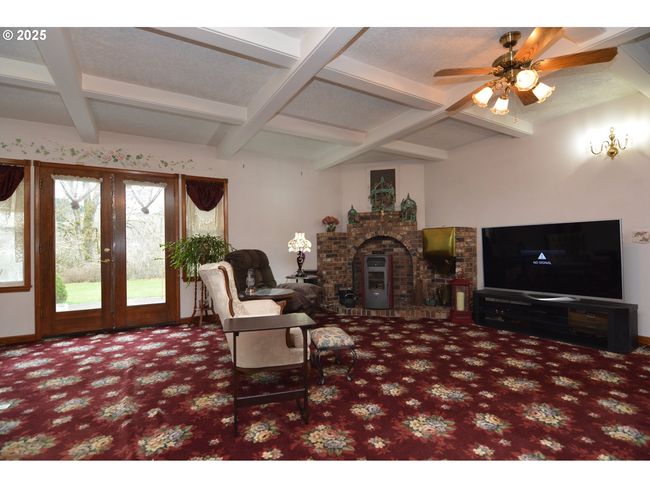 1397 State Route 506, House other with 4 bedrooms, 3 bathrooms and 4 parking in Vader WA | Image 9