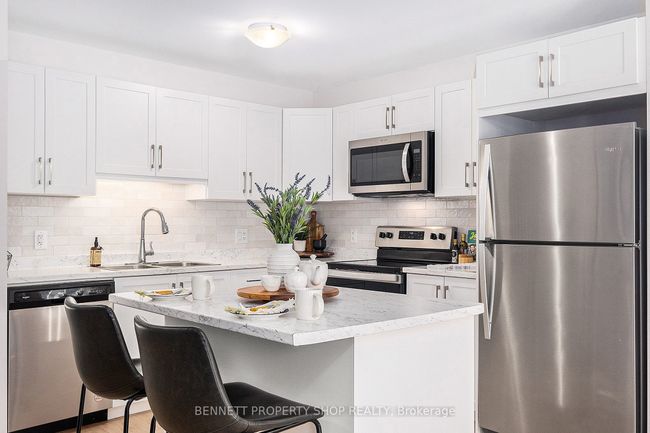63 Whitcomb Cres, House attached with 3 bedrooms, 3 bathrooms and 2 parking in Smiths Falls ON | Image 9