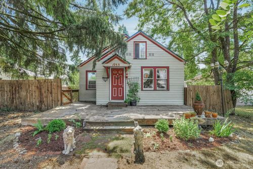 1233 W Birch St, Shelton, WA, 98584-1767 | Card Image