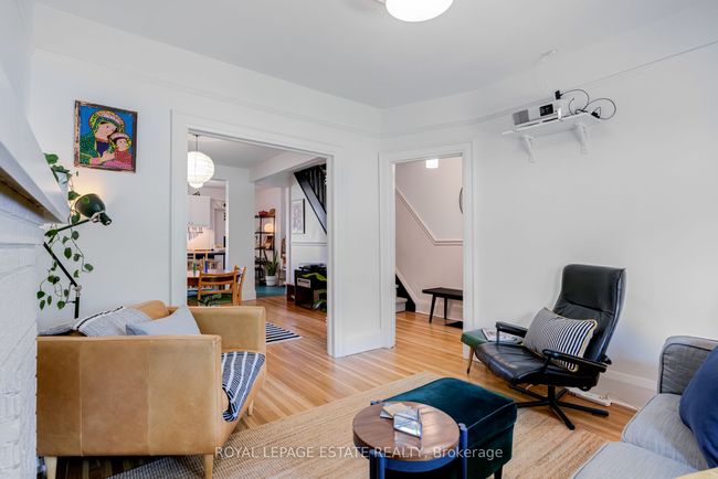118 Mulock Ave, House attached with 3 bedrooms, 2 bathrooms and 1 parking in Toronto ON | Image 5