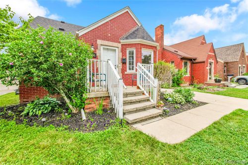 1650 19th St, Wyandotte, MI, 48192-3510 | Card Image