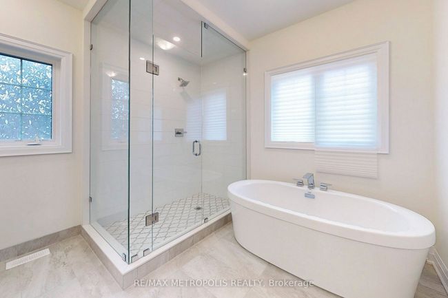 100 Ballantyne Blvd, House other with 4 bedrooms, 4 bathrooms and 2 parking in Vaughan ON | Image 23