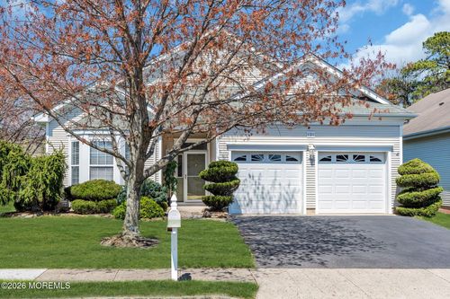 2 Heathersway Ct, Lakewood, NJ, 08701-7529 | Card Image