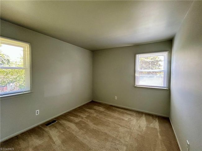 3228 W Loftyview Ct, House other with 4 bedrooms, 2 bathrooms and null parking in High Point NC | Image 10