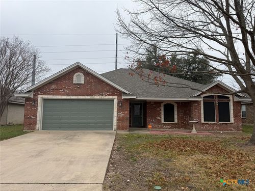 426 Armstrong Dr, Belton, TX, 76513-7579 | Card Image