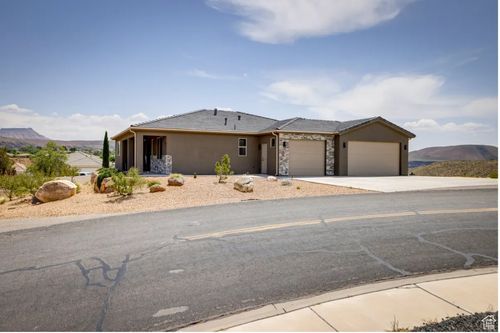 217 W Terrace Cir, Toquerville, UT, 84774-5111 | Card Image