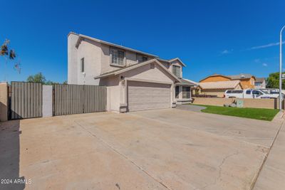 2224 N 86 Th Lane, House other with 4 bedrooms, 3 bathrooms and null parking in Phoenix AZ | Image 3