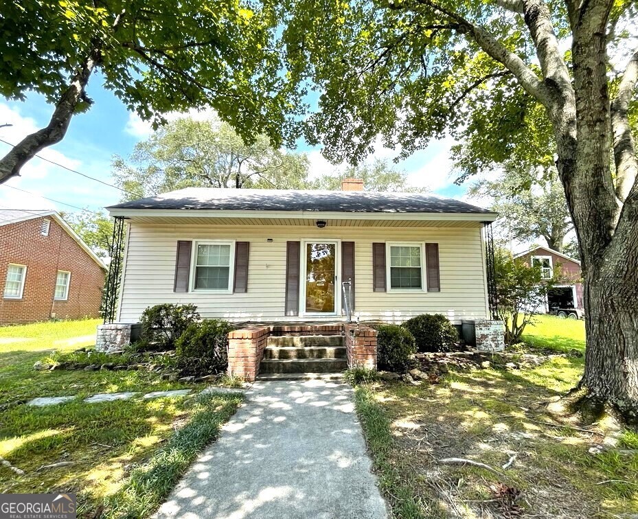 Edwards St, Elberton, GA 30635