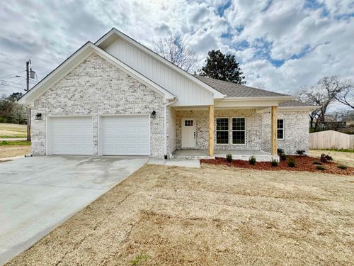 114 Berkley St, Muscle Shoals, AL, 35661-1092 | Card Image