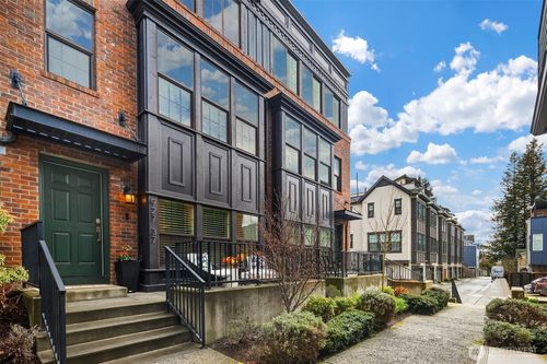 37-927 W Mcgraw Street, Seattle, WA, 98119 | Card Image